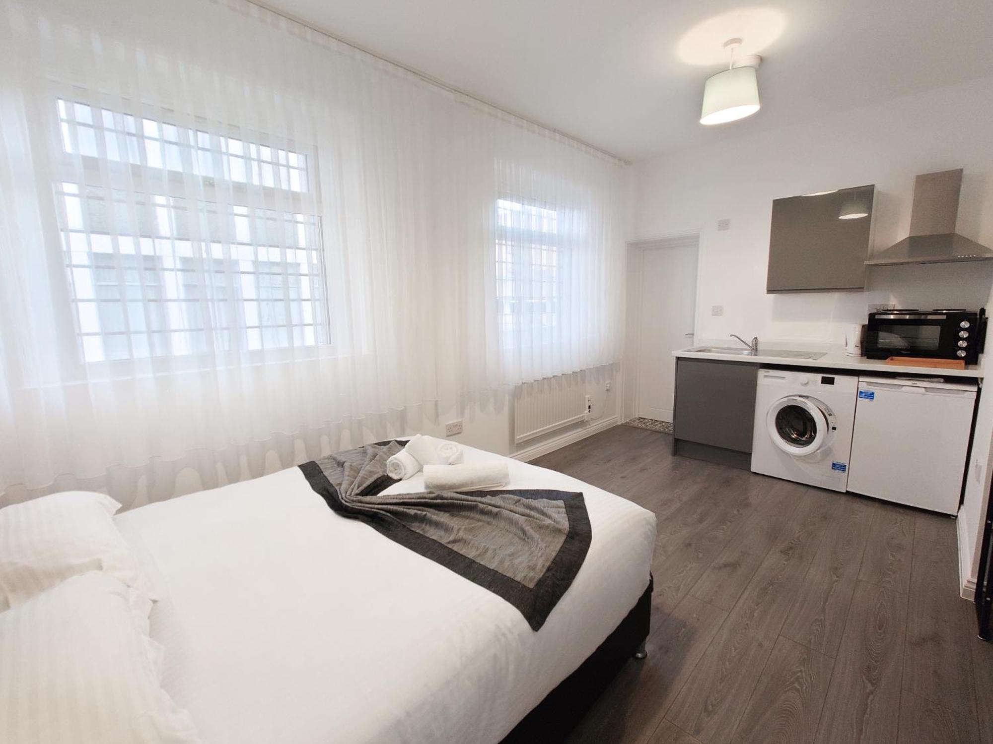 Centra Station Appartement Londen Buitenkant foto